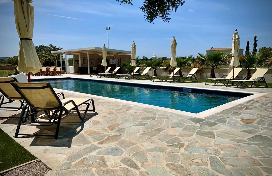 Villa Hylas Luxury Bed & Breakfast Kilada-1
